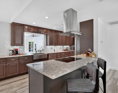 3282 Tobero Lane - Photo Thumbnail 17