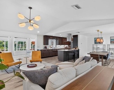 3282 Tobero Lane - Photo Thumbnail 5