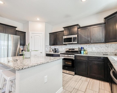 4812 Marisabel Azcarate Street - Photo Thumbnail 10