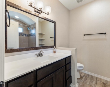 805 Hc Gilbert Minjares Drive - Photo Thumbnail 9