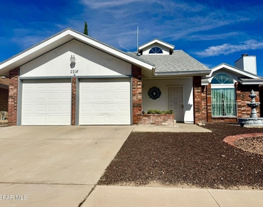 2218 Seagull Drive - Photo Thumbnail 1