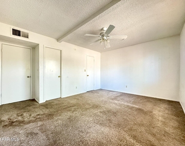 2218 Seagull Drive - Photo Thumbnail 12