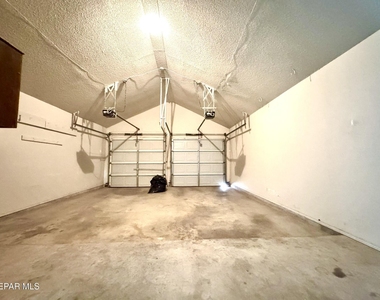 2218 Seagull Drive - Photo Thumbnail 23