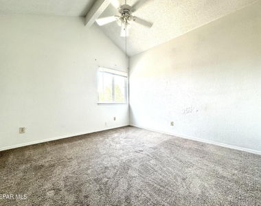 2218 Seagull Drive - Photo Thumbnail 16