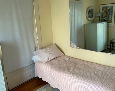 33 Grove Avenue - Photo Thumbnail 15