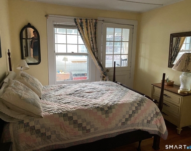 33 Grove Avenue - Photo Thumbnail 18