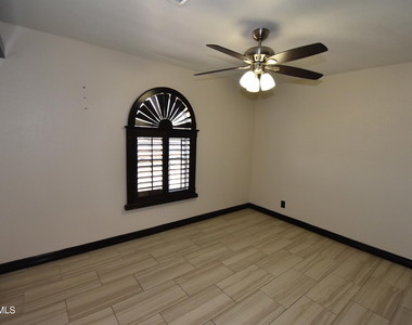 10800 Saigon Drive - Photo Thumbnail 21