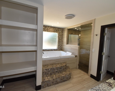 10800 Saigon Drive - Photo Thumbnail 10