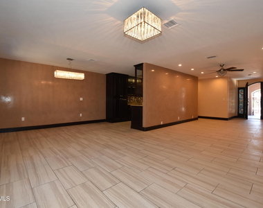 10800 Saigon Drive - Photo Thumbnail 5