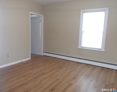 161 Howard Avenue - Photo Thumbnail 4
