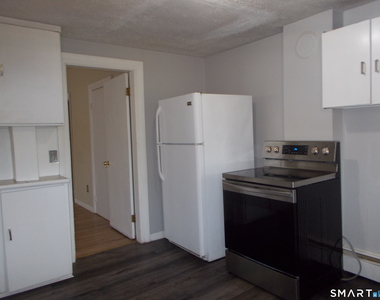 161 Howard Avenue - Photo Thumbnail 8