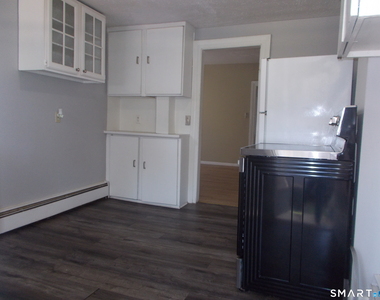 161 Howard Avenue - Photo Thumbnail 11