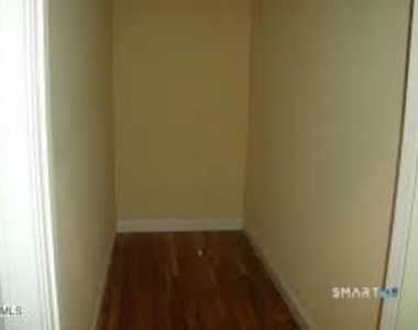 93 Main Street - Photo Thumbnail 4