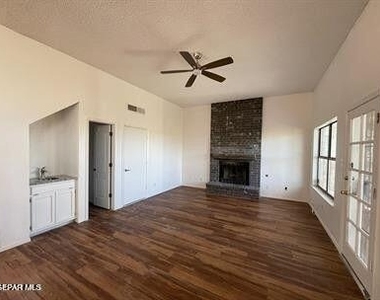 567 Kieffer Lane - Photo Thumbnail 3