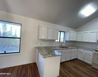 567 Kieffer Lane - Photo Thumbnail 1