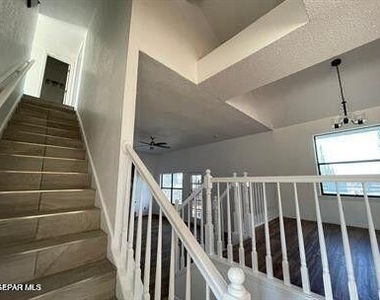 567 Kieffer Lane - Photo Thumbnail 9