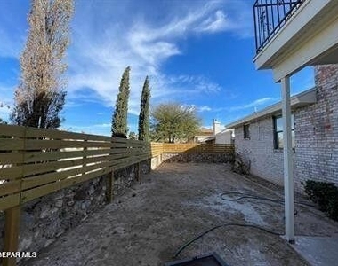 567 Kieffer Lane - Photo Thumbnail 20