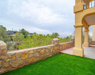 4744 Excalibur Drive - Photo Thumbnail 4