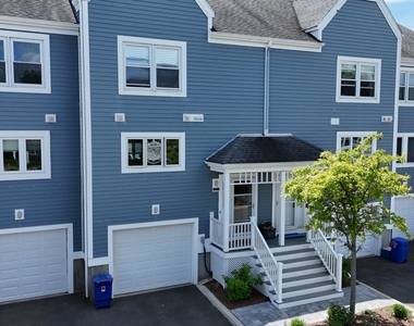 72 Cosey Beach Avenue - Photo Thumbnail 11