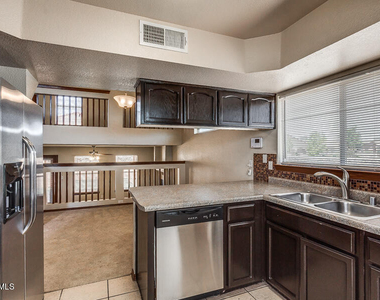 5337 Manuel Puentes Court - Photo Thumbnail 13