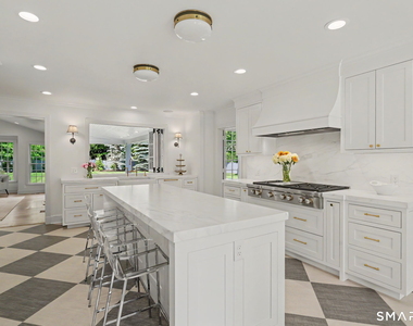 222 Sunnieholme Drive - Photo Thumbnail 8