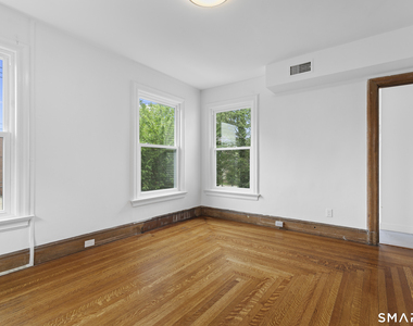 131 Dwight Street - Photo Thumbnail 16