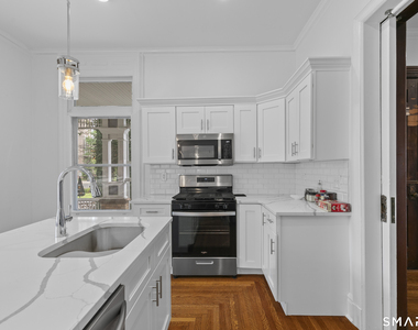131 Dwight Street - Photo Thumbnail 9