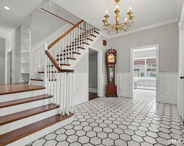 97 Riverside Avenue - Photo Thumbnail 13