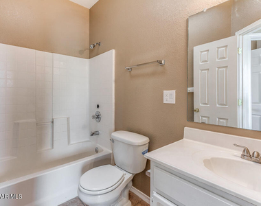 12233 Iverson Court - Photo Thumbnail 22