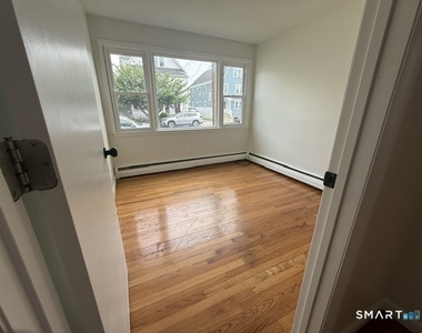 188 Edna Avenue - Photo Thumbnail 3