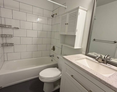 75 Leslie Road - Photo Thumbnail 15