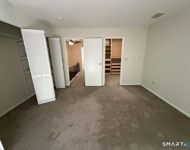 75 Leslie Road - Photo Thumbnail 19