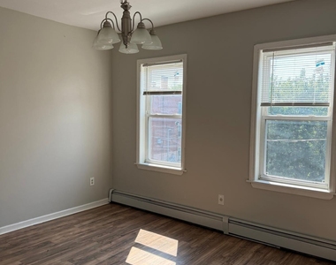 62-64 Bedford Street - Photo Thumbnail 2