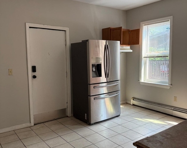 62-64 Bedford Street - Photo Thumbnail 9