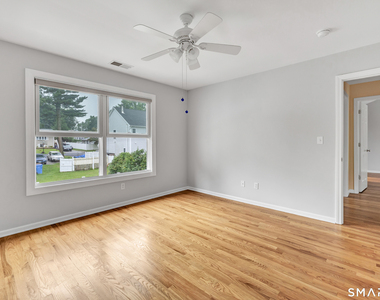 36 Pawtucket Avenue - Photo Thumbnail 4
