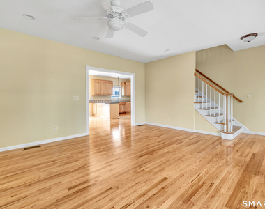 36 Pawtucket Avenue - Photo Thumbnail 9