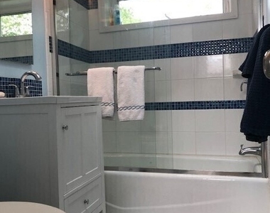 914 Pine Creek Road - Photo Thumbnail 4