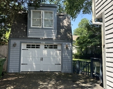 914 Pine Creek Road - Photo Thumbnail 8