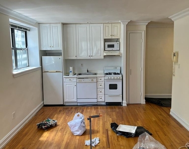 238 East 36th Street - Photo Thumbnail 2