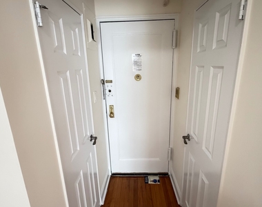 34-21 77th Street - Photo Thumbnail 4