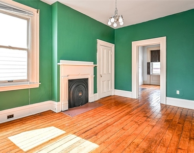 617 Avery St - Photo Thumbnail 17