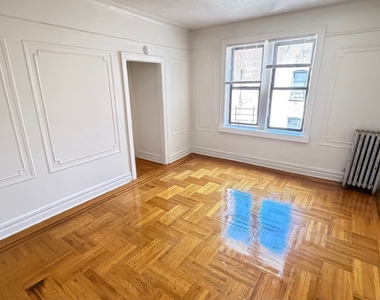 94-19 35th Avenue - Photo Thumbnail 10