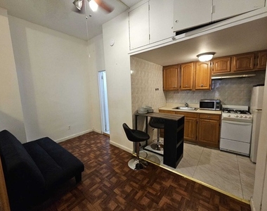 31 East 30th Street - Photo Thumbnail 5