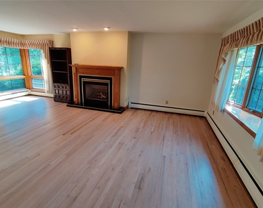 3112 Belmont Avenue - Photo Thumbnail 4