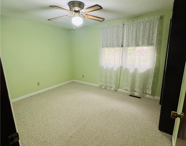 5336 Caughdenoy Road - Photo Thumbnail 20