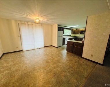 5336 Caughdenoy Road - Photo Thumbnail 12
