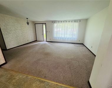 5336 Caughdenoy Road - Photo Thumbnail 5