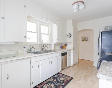 15 Eastview - Photo Thumbnail 5