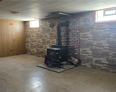 36 Jamaica Lane - Photo Thumbnail 15
