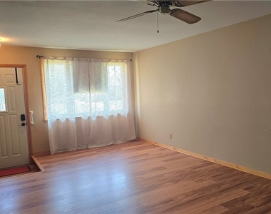 36 Jamaica Lane - Photo Thumbnail 3
